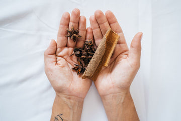 Ceylon Cinnamon Oil: What the Research Actually Says (And What It Doesn't)